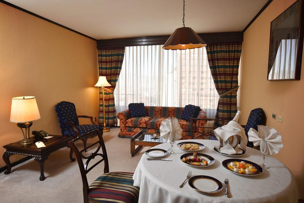 Real Plaza Hotel & Convention Center لاباز المظهر الخارجي الصورة