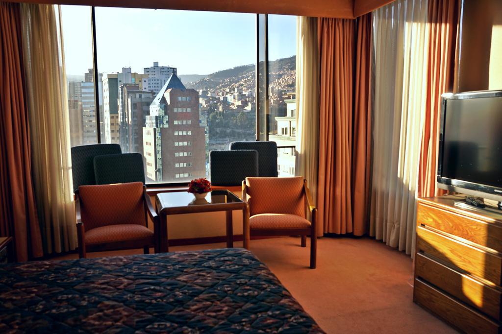 Real Plaza Hotel & Convention Center لاباز الغرفة الصورة